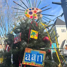🌟We are getting ready for Stroll! Stop by for Cool Yule on Friday, with the Holiday Works show and a reception from 4-6. We will be open for Stroll with plenty of ART and some crafting on our patio Saturday morning. 🎄🎉🕊️
#nantucket
#nantucketart